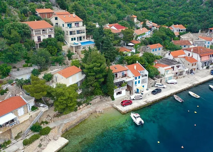 Villa Relax , With Seaview And Two Pools Near Beach