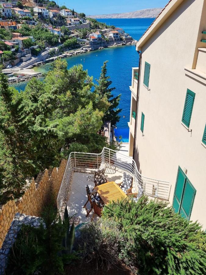 Relax , With Seaview And Two Pools Near * Stari Grad